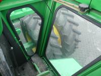 John-Deere 7520