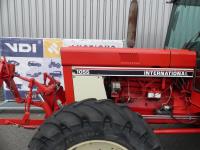 International 1055 4WD