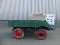Mercedes-Benz Unimog