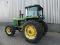 John-Deere 4450