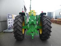 John-Deere 4620