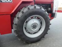 Massey-Ferguson 1200