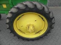 John-Deere 40