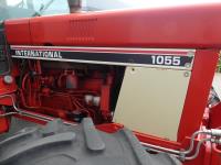 International 1055 4WD