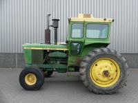 John-Deere 6030
