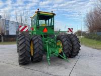 John-Deere 7520