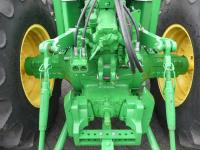 John-Deere 7520