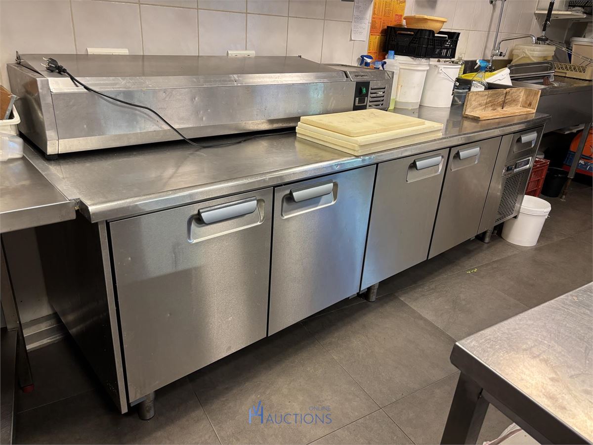 Wegens faillissement CC TASTY BV - Broodjeszaak te Puurs-Sint-Amands – veiling bij VH Auctions
