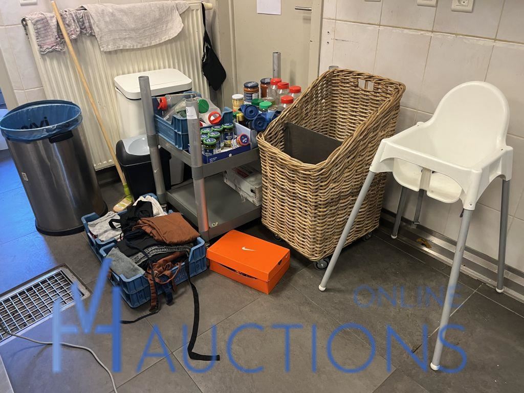 Partij divers waaronder kinderzit – kavel bij VH Auctions