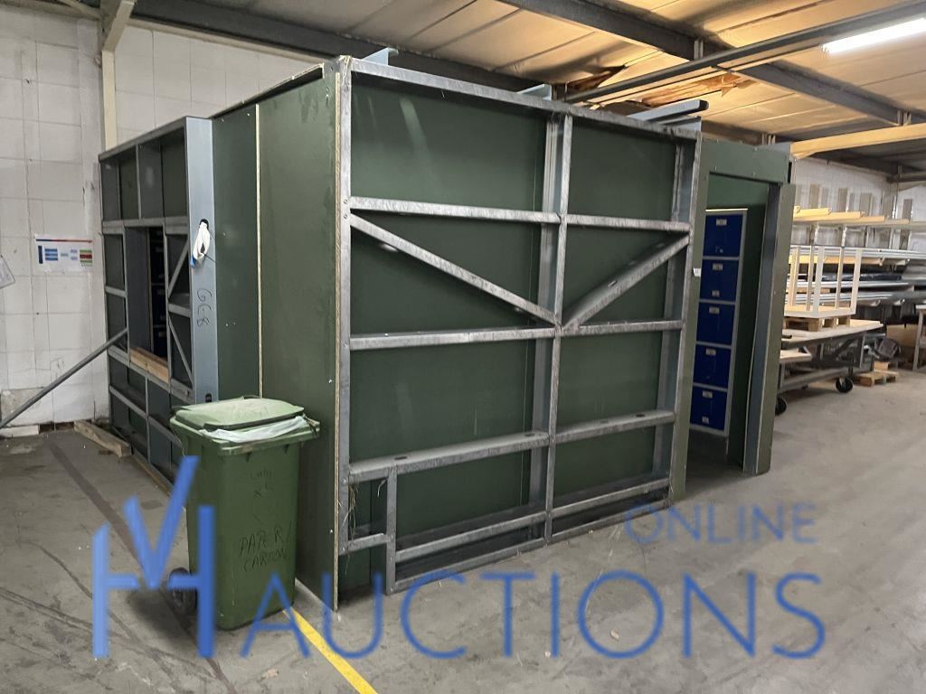 opstelling met locerkasten – kavel bij VH Auctions, Belgium