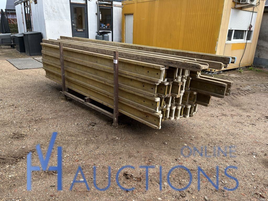 plm 53 doka balken – kavel bij VH Auctions, Belgium