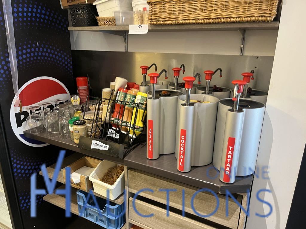 Partij keukenaccessoires waaronder 7 sausdispensers – kavel bij VH Auctions