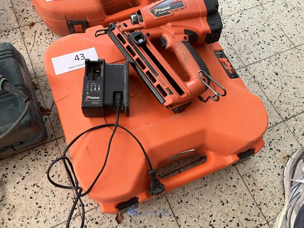 Nagelindrijver PASLODE IM65A – kavel bij VH Auctions, Belgium