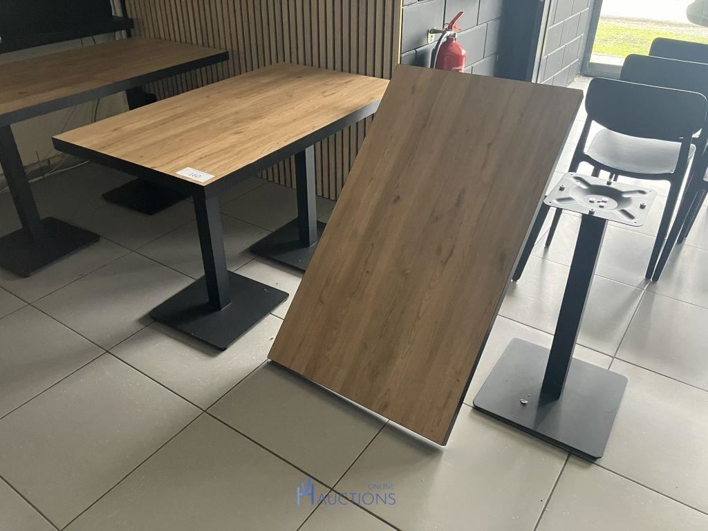 2 tafels – kavel bij VH Auctions, Belgium