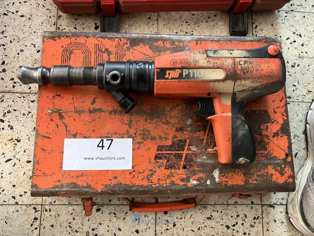 Kruitschiethamer SPIT P110 – kavel bij VH Auctions, Belgium