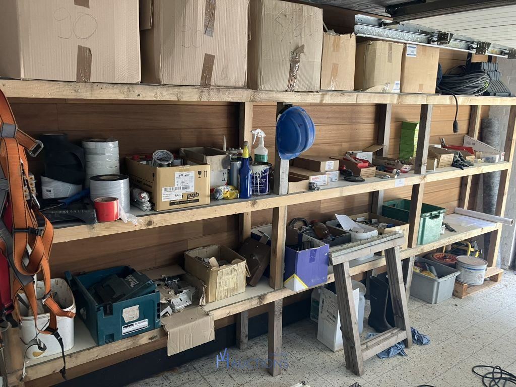 Grote partij bouwmaterialen en gereedschappen – kavel bij VH Auctions, Belgium