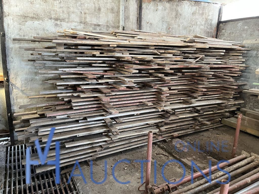 partij bekistingshout – kavel bij VH Auctions, Belgium