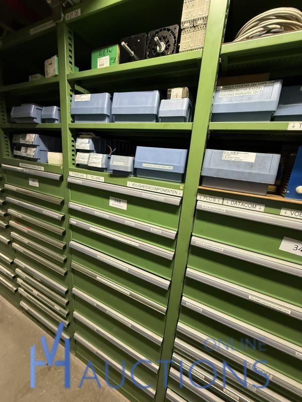 Partij elektrische veiligheidscomponenten – kavel bij VH Auctions, Belgium