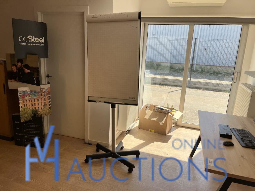 whiteboard/flipover – kavel bij VH Auctions, Belgium