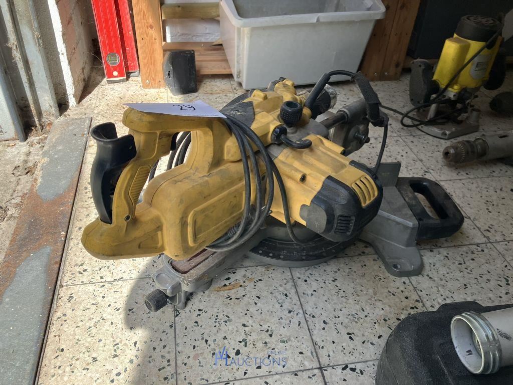 Afkortzaag DEWALT – kavel bij VH Auctions, Belgium