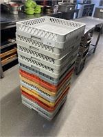 12 PVC vaatwasbakken – kavel bij VH Auctions