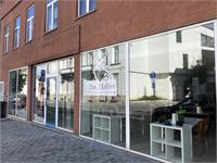 Wegens faillissement BE CHICK BV - Conceptstore 'DEN ATELIER' te Aalst – veiling bij VH Auctions