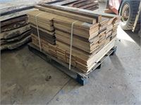Partij houten plankjes grenen – kavel bij VH Auctions