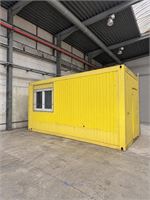 Gele bureel- / werfcontainer met ramen en elektriciteit – kavel bij VH Auctions
