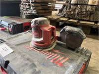 Accu vlakschuurmachine MILWAUKEE M18BOS125 – kavel bij VH Auctions