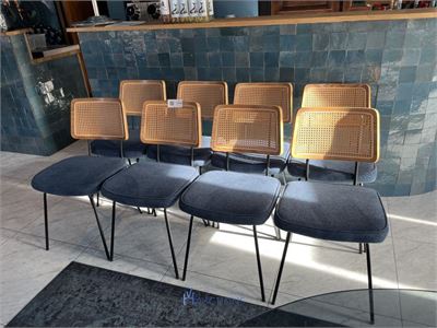 8 horecastoelen – kavel bij VH Auctions