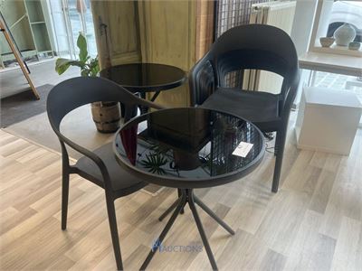 6 pvc stoelen – kavel bij VH Auctions
