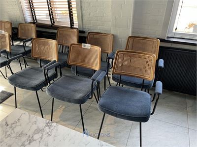 6 horecastoelen – kavel bij VH Auctions