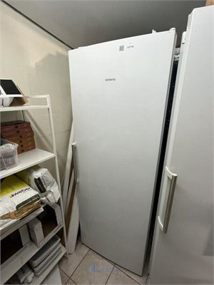 Staande diepvriezer SIEMENS – kavel bij VH Auctions