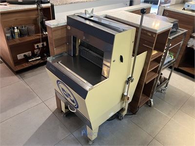 Verrijdbare broodsnijmachine BT DURO – kavel bij VH Auctions