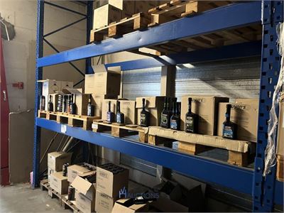 4 palletten onderhoudsproducten WYNN'S – kavel bij VH Auctions