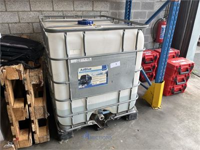 IBC-container met plm 200 L AdBlue – kavel bij VH Auctions
