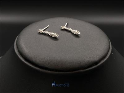 white gold earrings set with diamond 18 carat – kavel bij VH Auctions