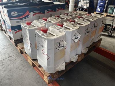 10 bidons watermengbaar koelsmeermiddel MOTUL - 20 L – kavel bij VH Auctions