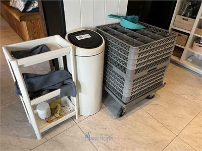 10 vaatwaskorven met rek – kavel bij VH Auctions