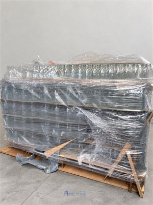 Glazen flesjes 150 ml – PP28 schroefhals DIJKSTRA – kavel bij VH Auctions