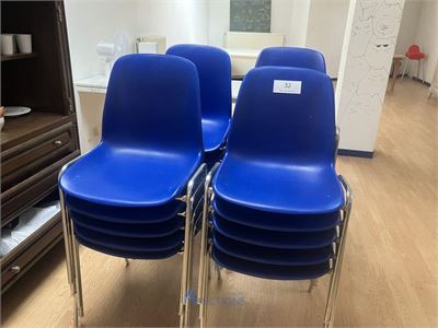 Plm 18 stoelen – kavel bij VH Auctions
