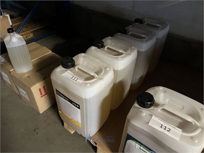 4 bidons IAS TOTAL TRUCK WASH - 25 L – kavel bij VH Auctions