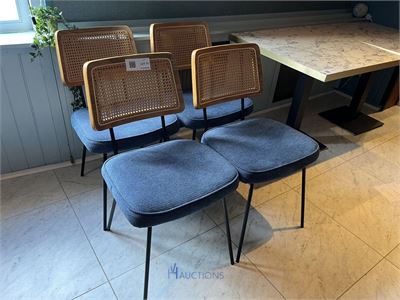 4 horecastoelen – kavel bij VH Auctions