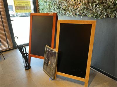 3 krijt- en menuborden – kavel bij VH Auctions