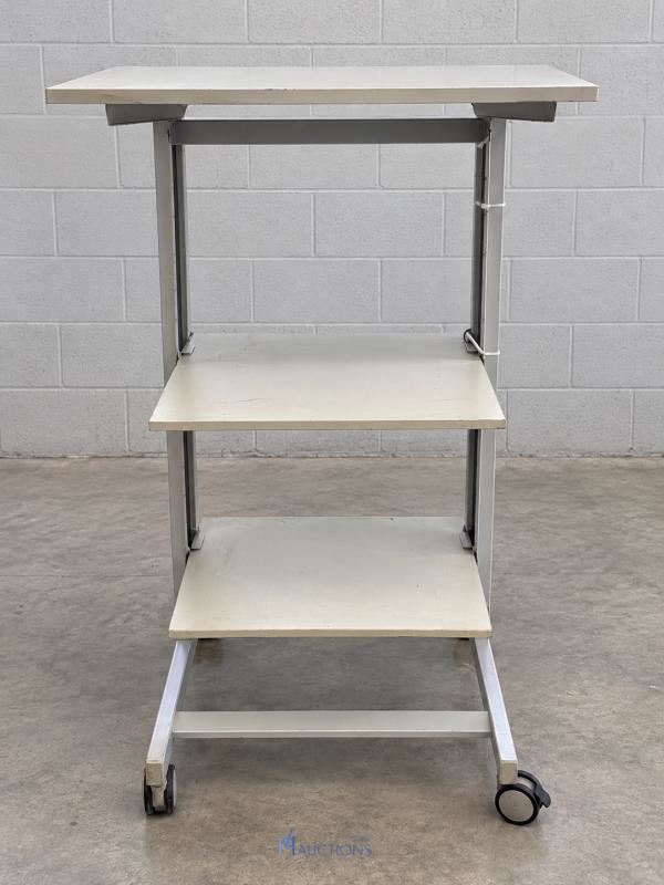 werktafel op wielen met twee legplanken TWINCO – kavel bij VH Auctions