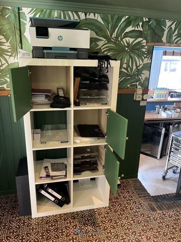 Formica opbergkast / rek – kavel bij VH Auctions