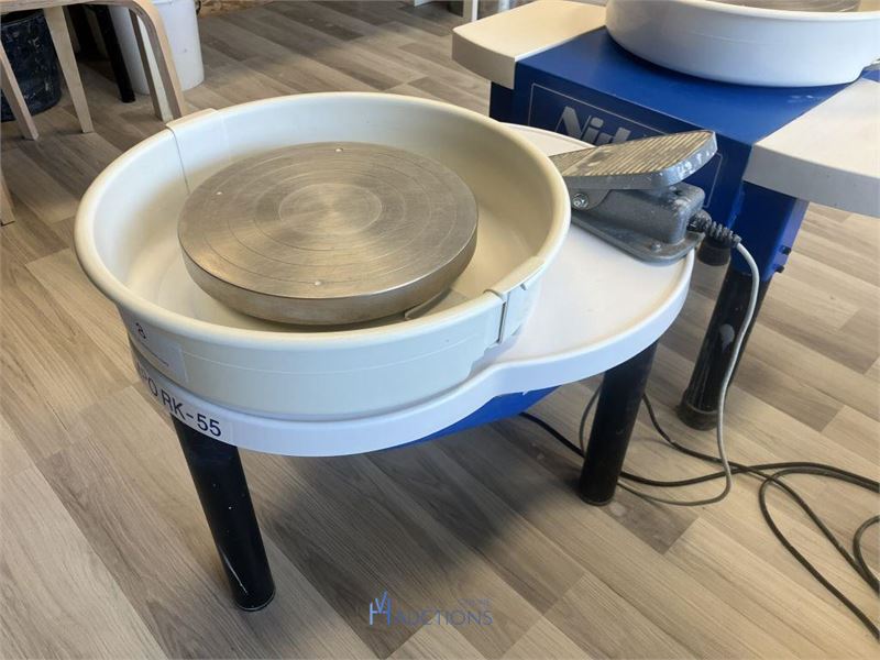 Pottenbakkersdraaischijf NIDEC – kavel bij VH Auctions