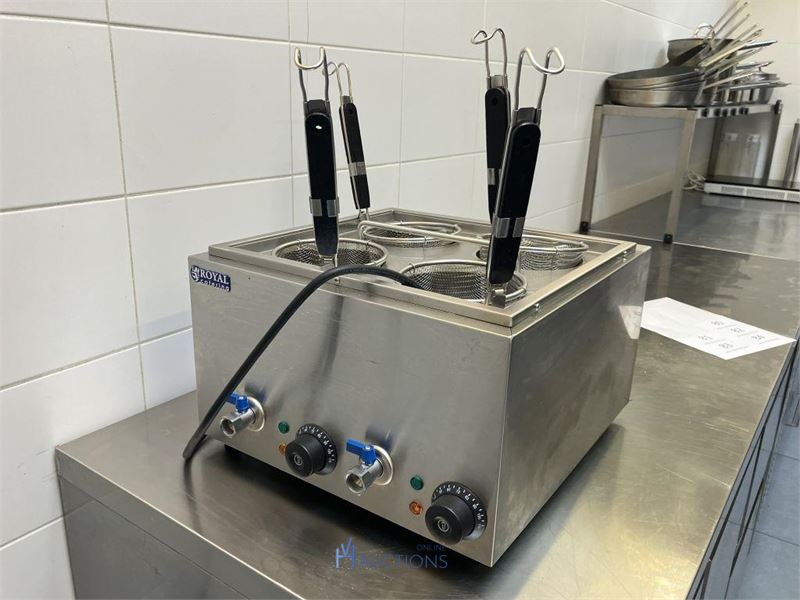 Pastakoker ROYAL CATERING – kavel bij VH Auctions