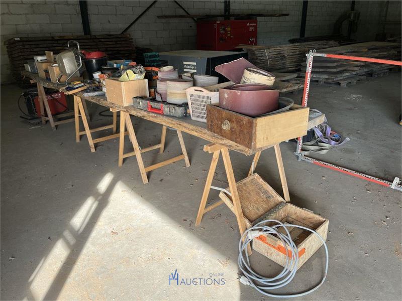 Partij diverse werkplaatsmaterialen – kavel bij VH Auctions