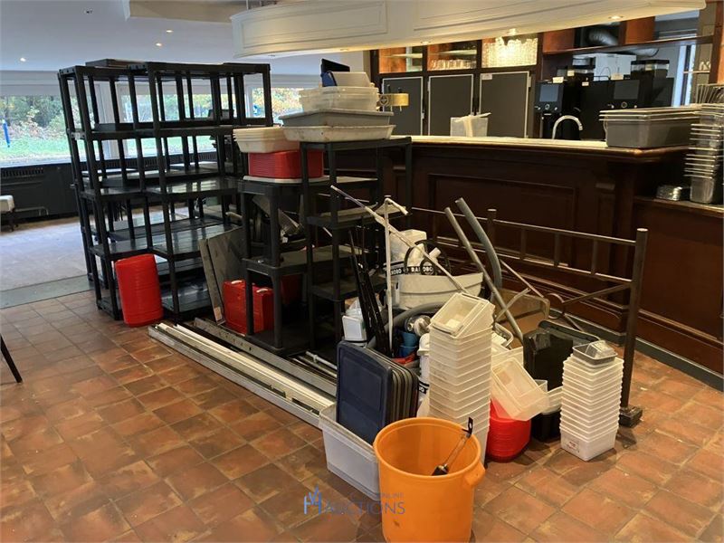 Partij opbergrekken en toebehoren – kavel bij VH Auctions